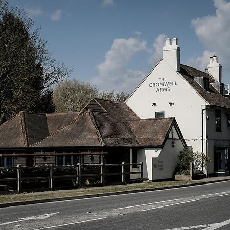 Cromwell Arms Country Pub With Rooms Romsey Exterior photo